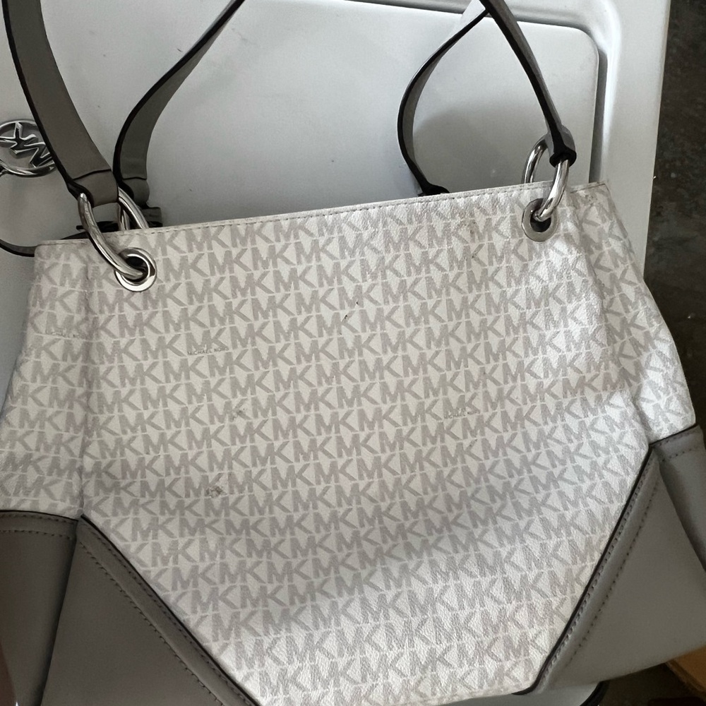 Michael Kors White and Gray Shoulder Bag